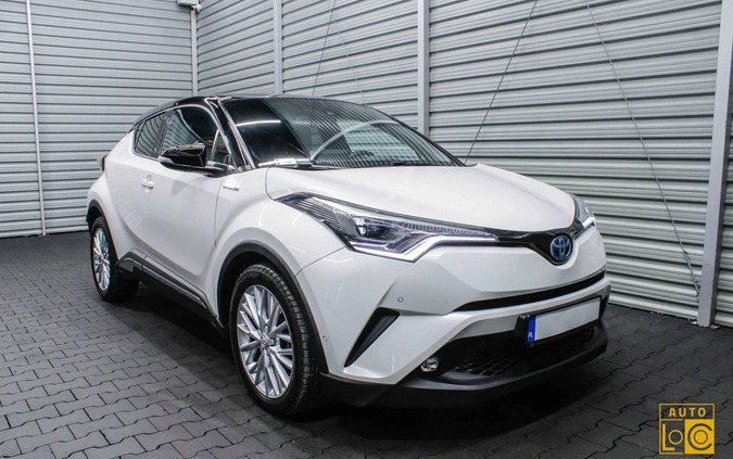 Toyota C-HR cena 89888 przebieg: 68000, rok produkcji 2017 z Malbork małe 631